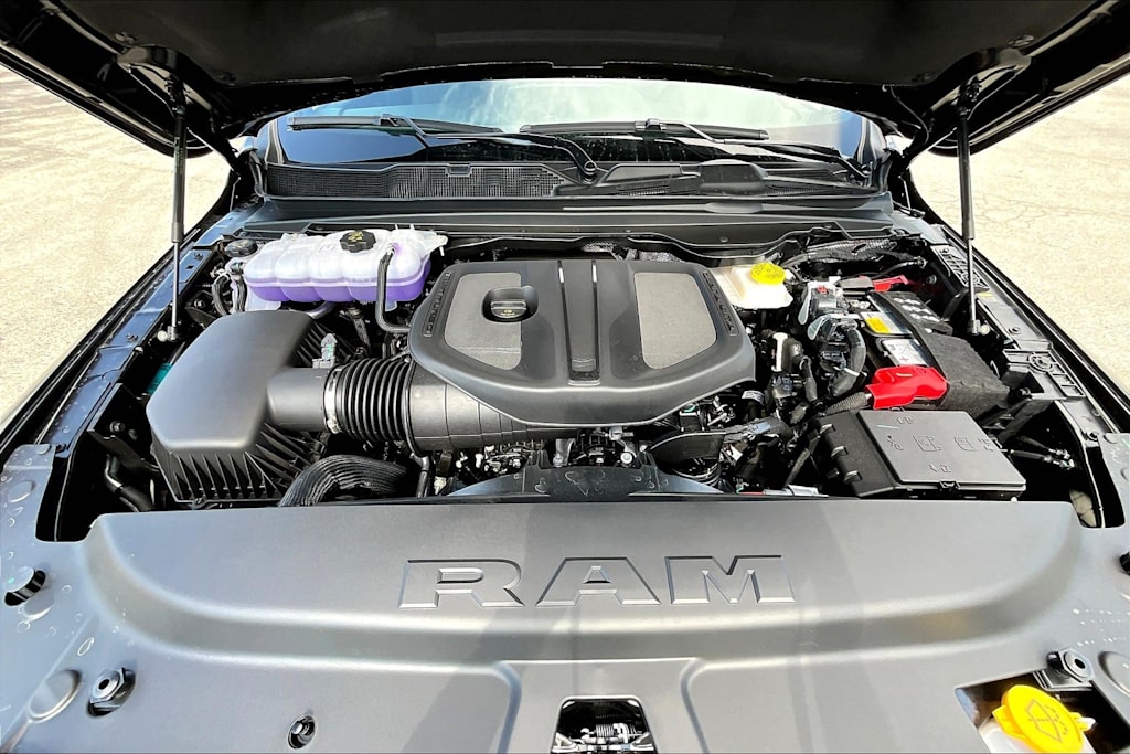 Thumbnail: 2026 RAM 1500 - 9