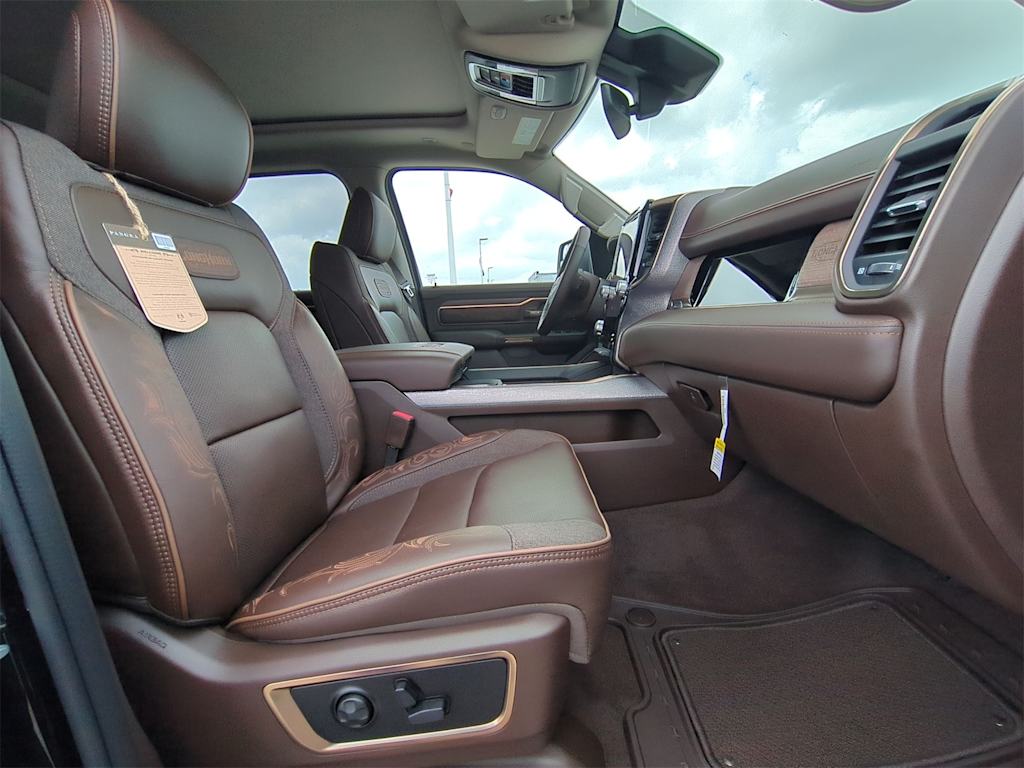 Thumbnail: 2025 RAM 1500 - 11