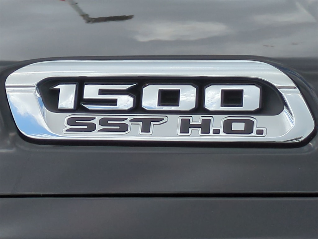 Thumbnail: 2025 RAM 1500 - 27