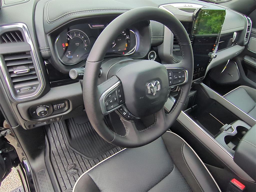 Thumbnail: 2025 RAM 1500 - 2