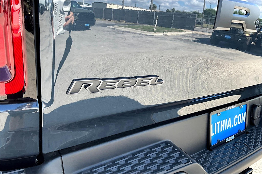 Thumbnail: 2026 RAM 1500 - 7