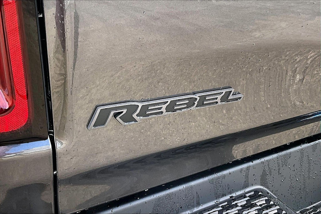 Thumbnail: 2026 RAM 1500 - 7