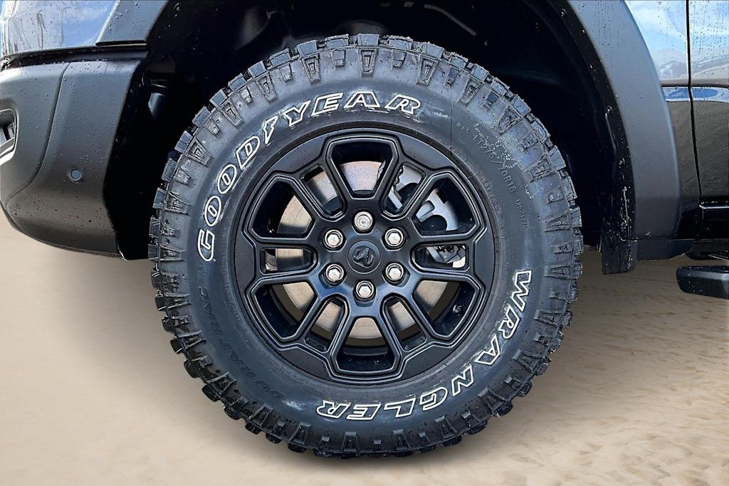 Thumbnail: 2026 RAM 1500 - 8