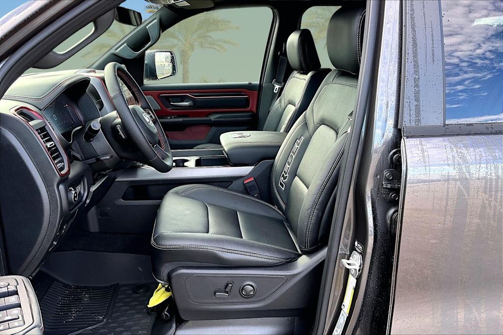 Thumbnail: 2026 RAM 1500 - 11