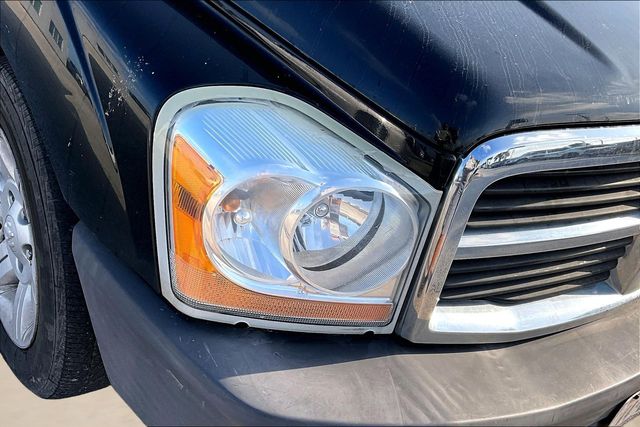 Thumbnail: 2005 Dodge Durango - 8