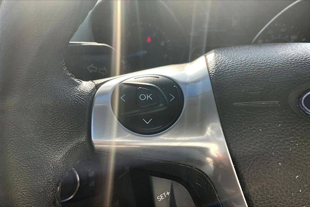 Thumbnail: 2015 Ford Escape - 23