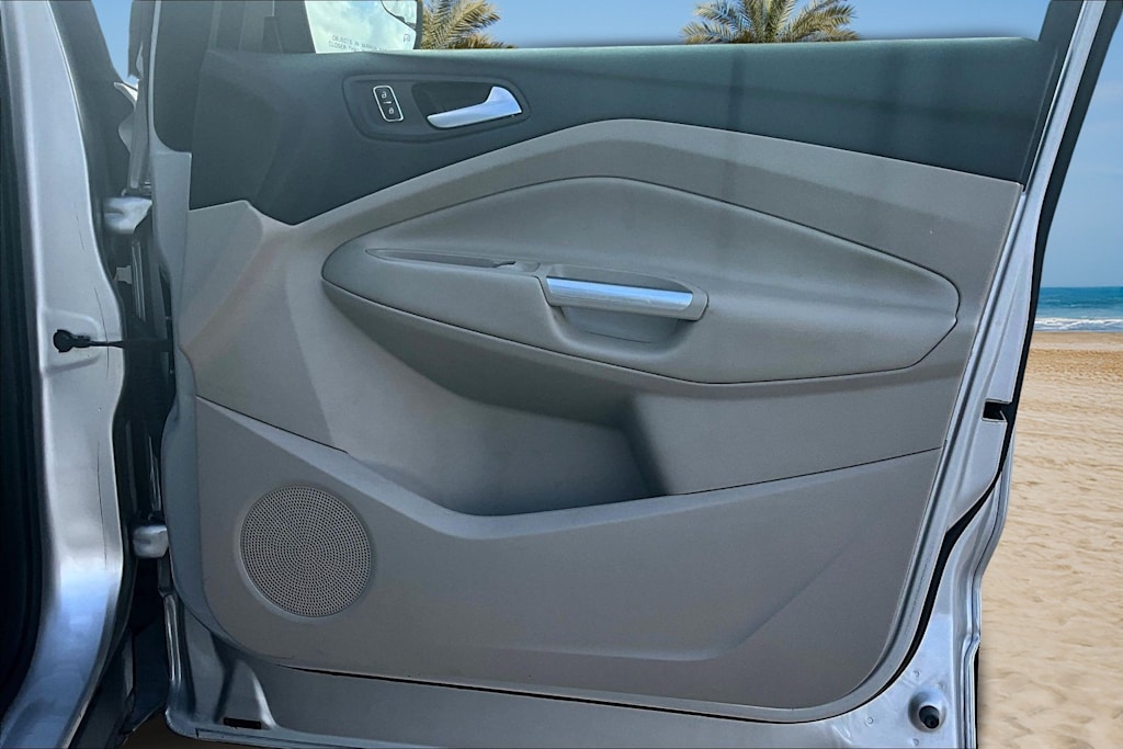 Thumbnail: 2015 Ford Escape - 26