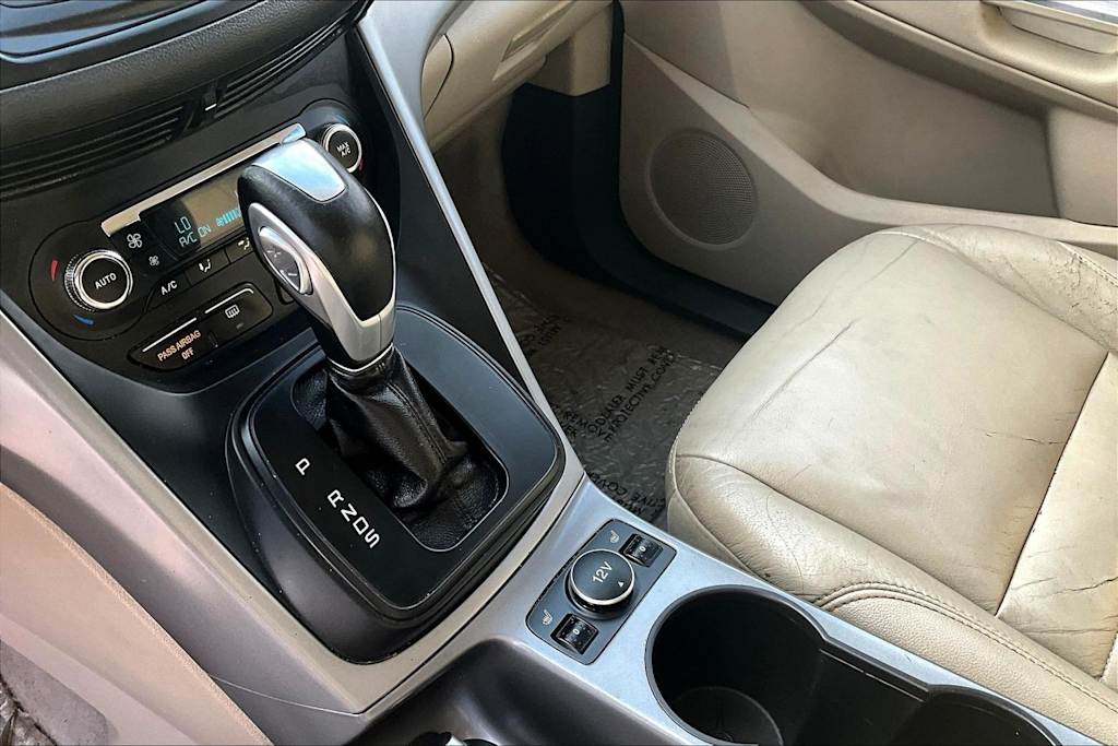 Thumbnail: 2015 Ford Escape - 16