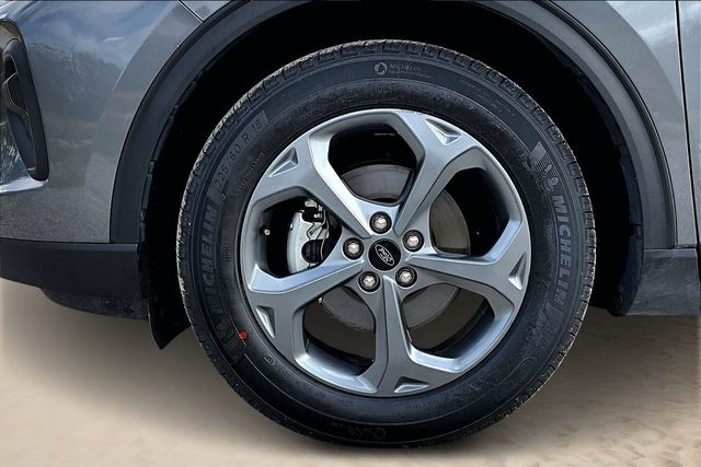 Thumbnail: 2025 Ford Escape - 8