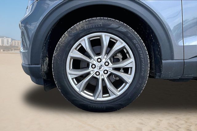 Thumbnail: 2021 Ford Explorer - 7