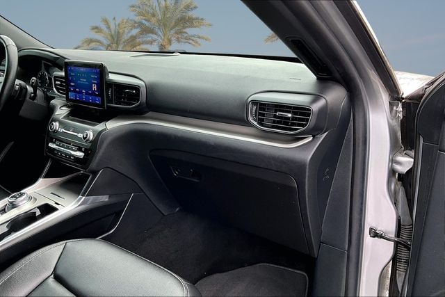 Thumbnail: 2020 Ford Explorer - 8