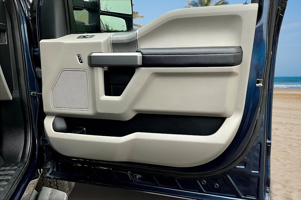 2020 Ford F-250 Lariat 25