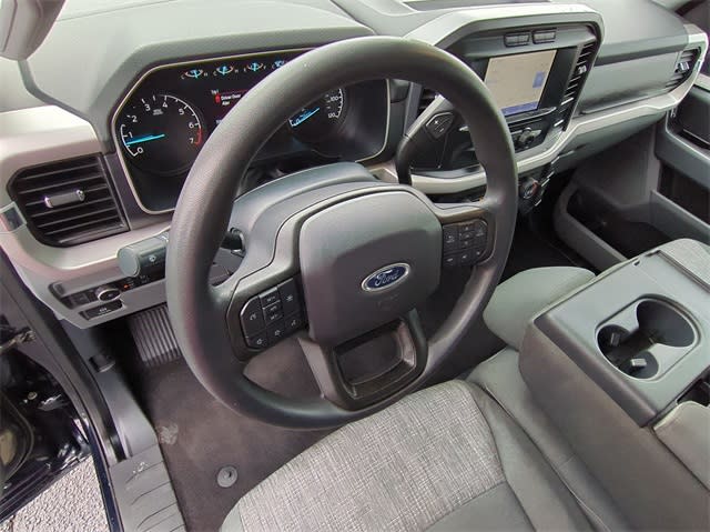 2023 Ford F-150 XLT 2