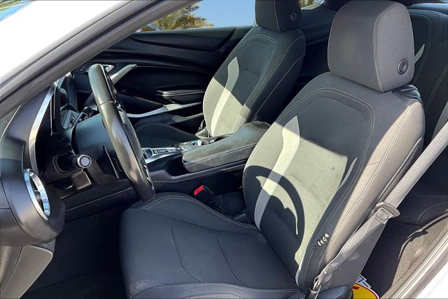 Thumbnail: 2018 Chevrolet Camaro - 11