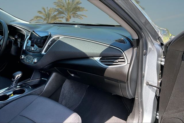 Thumbnail: 2024 Chevrolet Malibu - 14