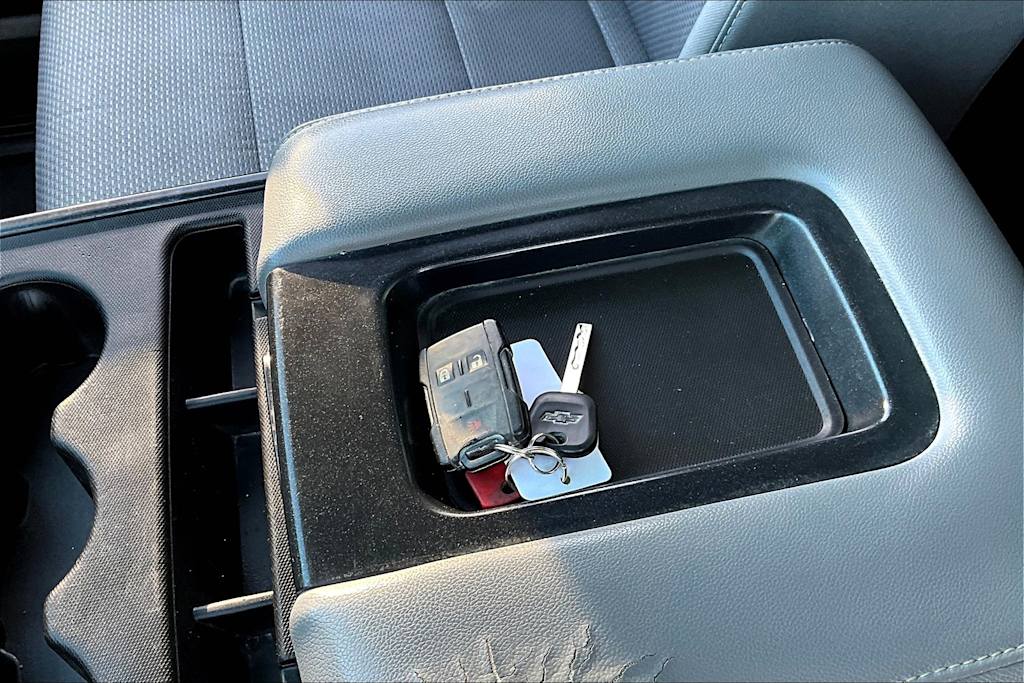 Thumbnail: 2015 Chevrolet Silverado 1500 - 19