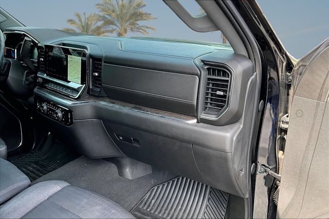 Thumbnail: 2022 Chevrolet Silverado 1500 - 8