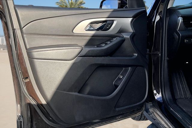 Thumbnail: 2019 Chevrolet Traverse - 18