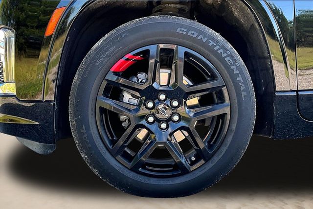Thumbnail: 2023 Chevrolet Traverse - 8