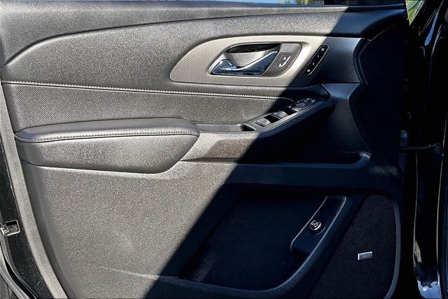 Thumbnail: 2023 Chevrolet Traverse - 26