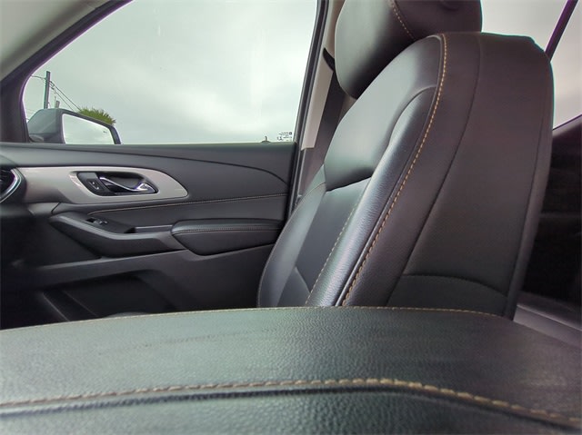 2021 Chevrolet Traverse LT 12