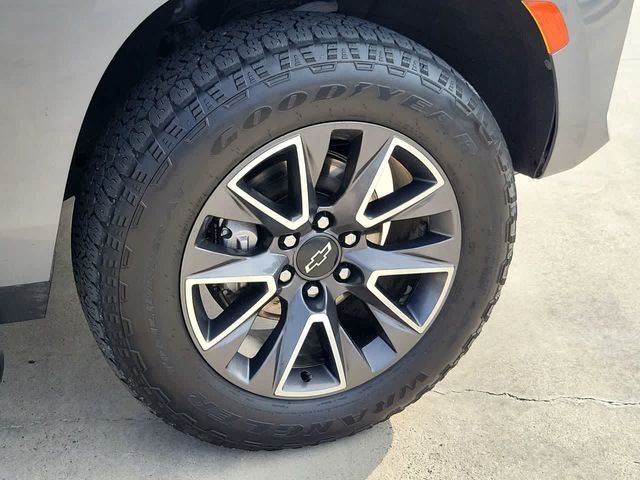 Thumbnail: 2021 Chevrolet Tahoe - 8