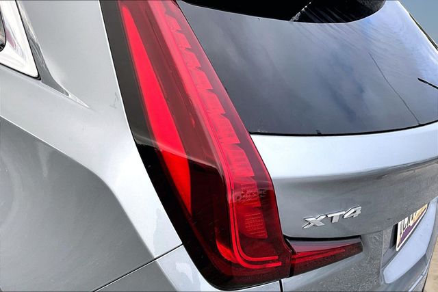 Thumbnail: 2024 Cadillac XT4 - 20