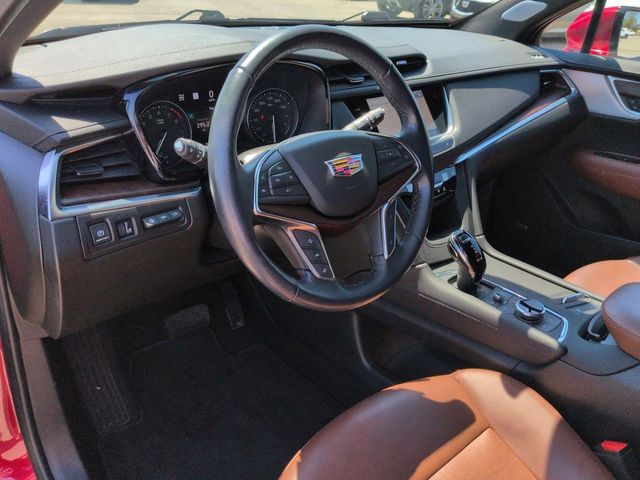 Thumbnail: 2024 Cadillac XT5 - 2