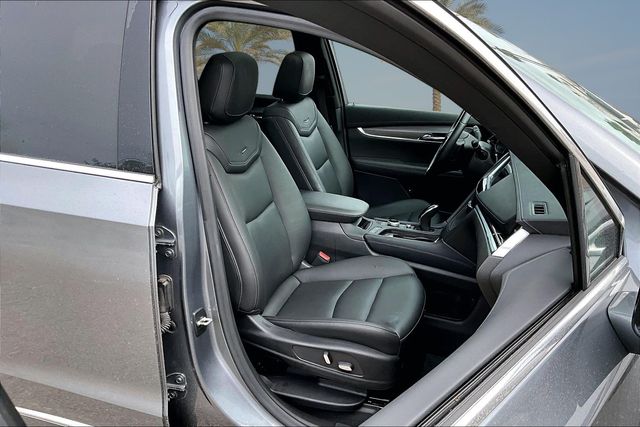 Thumbnail: 2022 Cadillac XT6 - 9