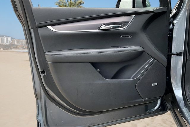 Thumbnail: 2022 Cadillac XT6 - 17