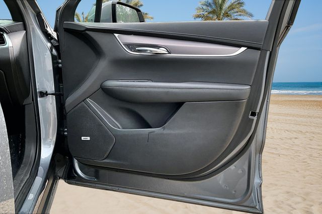 Thumbnail: 2022 Cadillac XT6 - 18