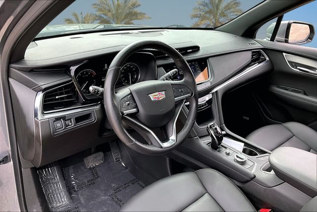Thumbnail: 2022 Cadillac XT6 - 2