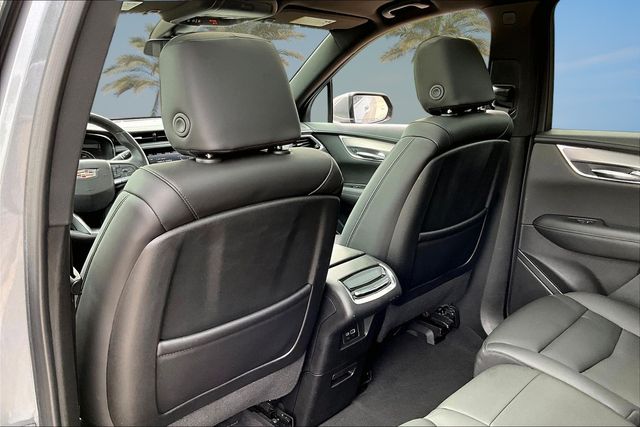 Thumbnail: 2022 Cadillac XT6 - 10