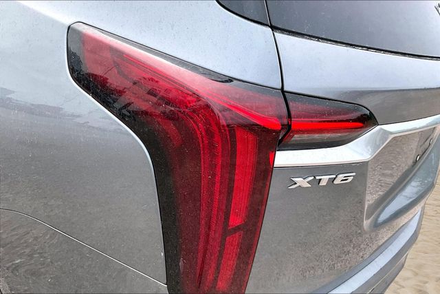 Thumbnail: 2022 Cadillac XT6 - 21
