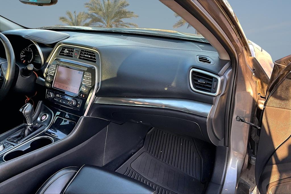 Thumbnail: 2019 Nissan Maxima - 9