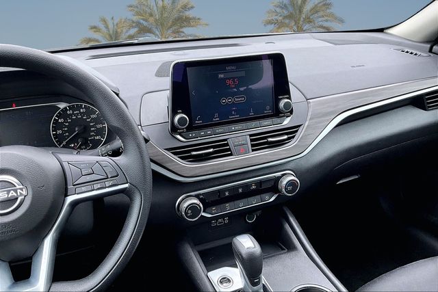 Thumbnail: 2025 Nissan Altima - 15