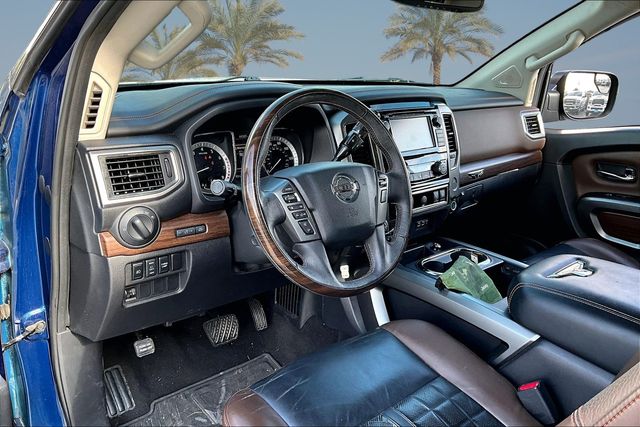 Thumbnail: 2019 Nissan Titan - 2