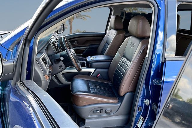 Thumbnail: 2019 Nissan Titan - 8