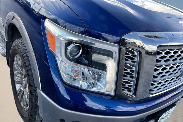 Thumbnail: 2019 Nissan Titan - 21