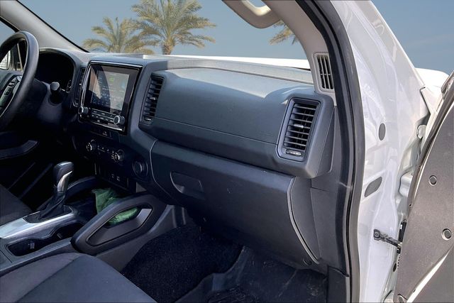 Thumbnail: 2022 Nissan Frontier - 9