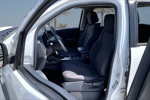 Thumbnail: 2022 Nissan Frontier - 8