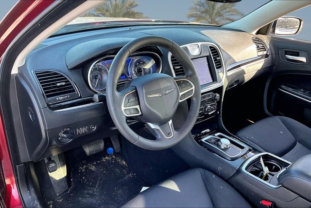 Thumbnail: 2023 Chrysler 300 - 2