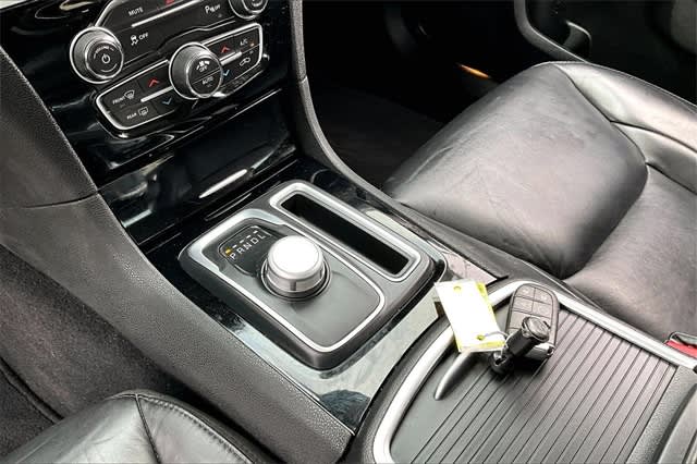 Thumbnail: 2023 Chrysler 300 - 16