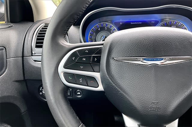 Thumbnail: 2023 Chrysler 300 - 23