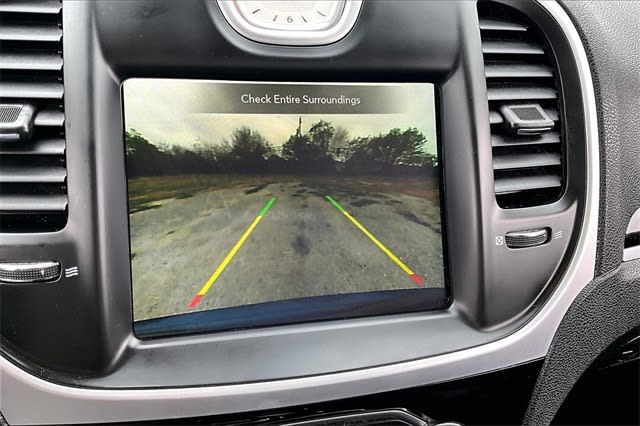 Thumbnail: 2023 Chrysler 300 - 25