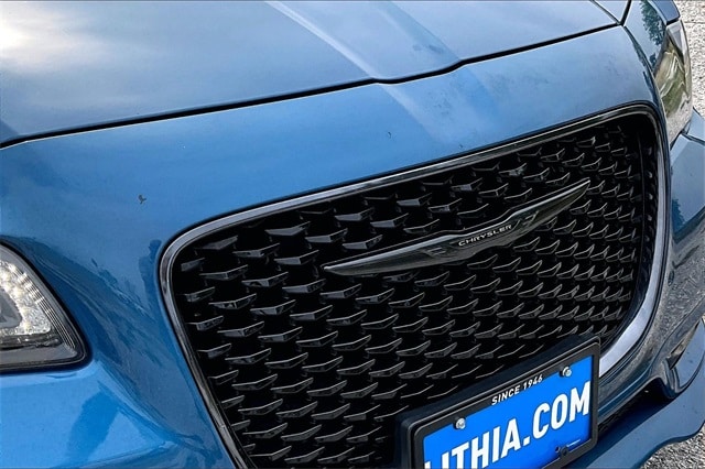 Thumbnail: 2023 Chrysler 300 - 30