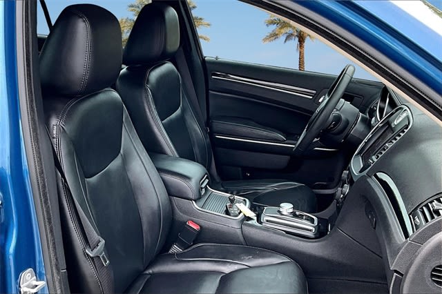 Thumbnail: 2023 Chrysler 300 - 12