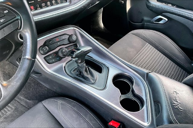 Thumbnail: 2015 Dodge Challenger - 12