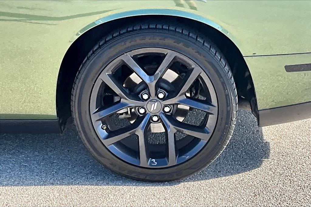 Thumbnail: 2022 Dodge Challenger - 34