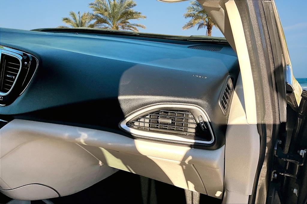 Thumbnail: 2022 Chrysler Pacifica - 21